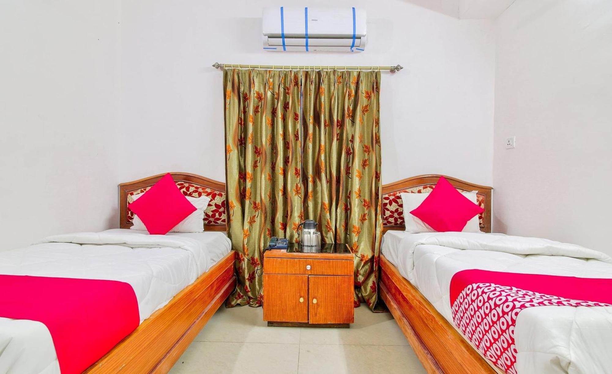 Hotel O Embassy Bodh Gaya Esterno foto