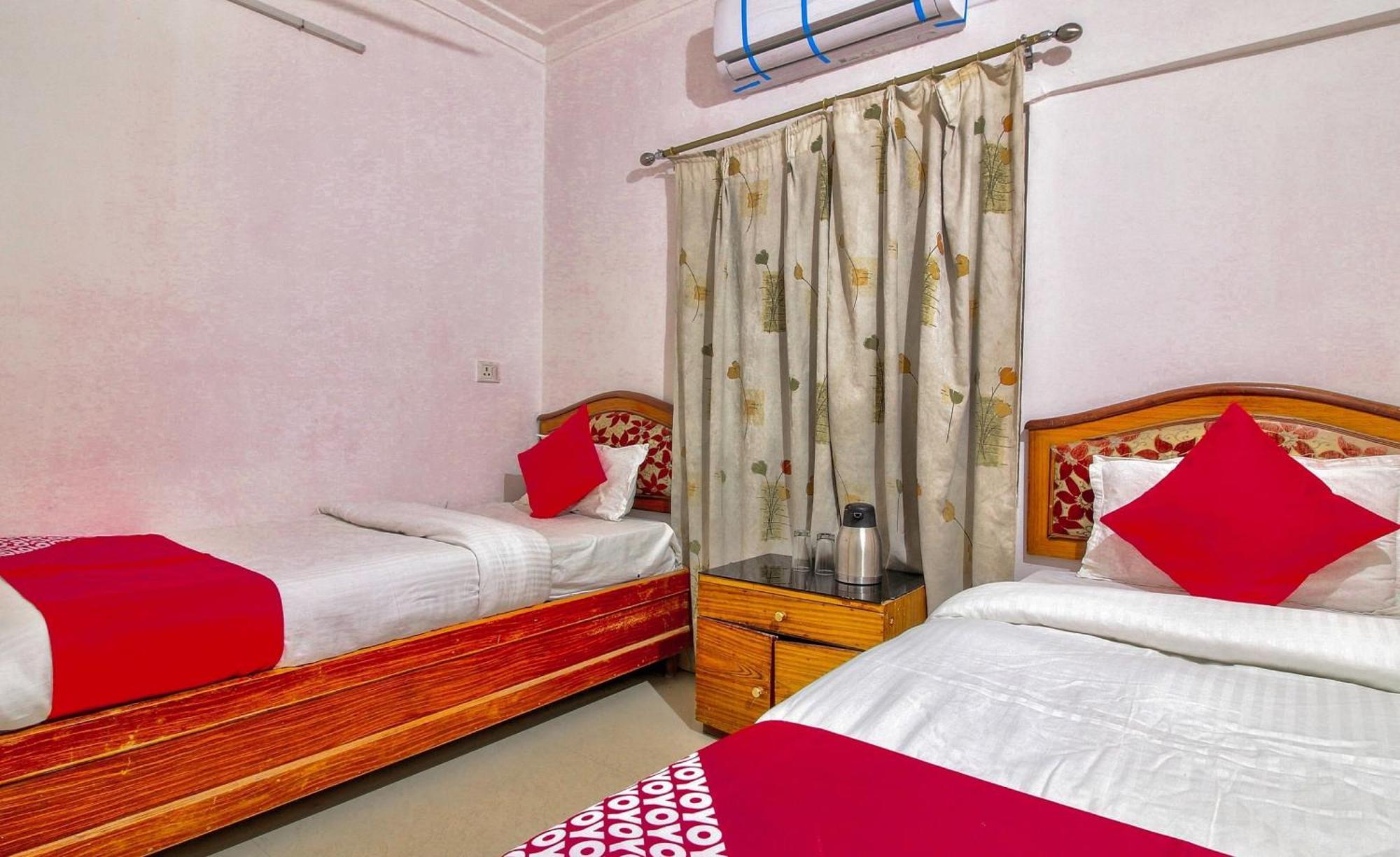 Hotel O Embassy Bodh Gaya Esterno foto