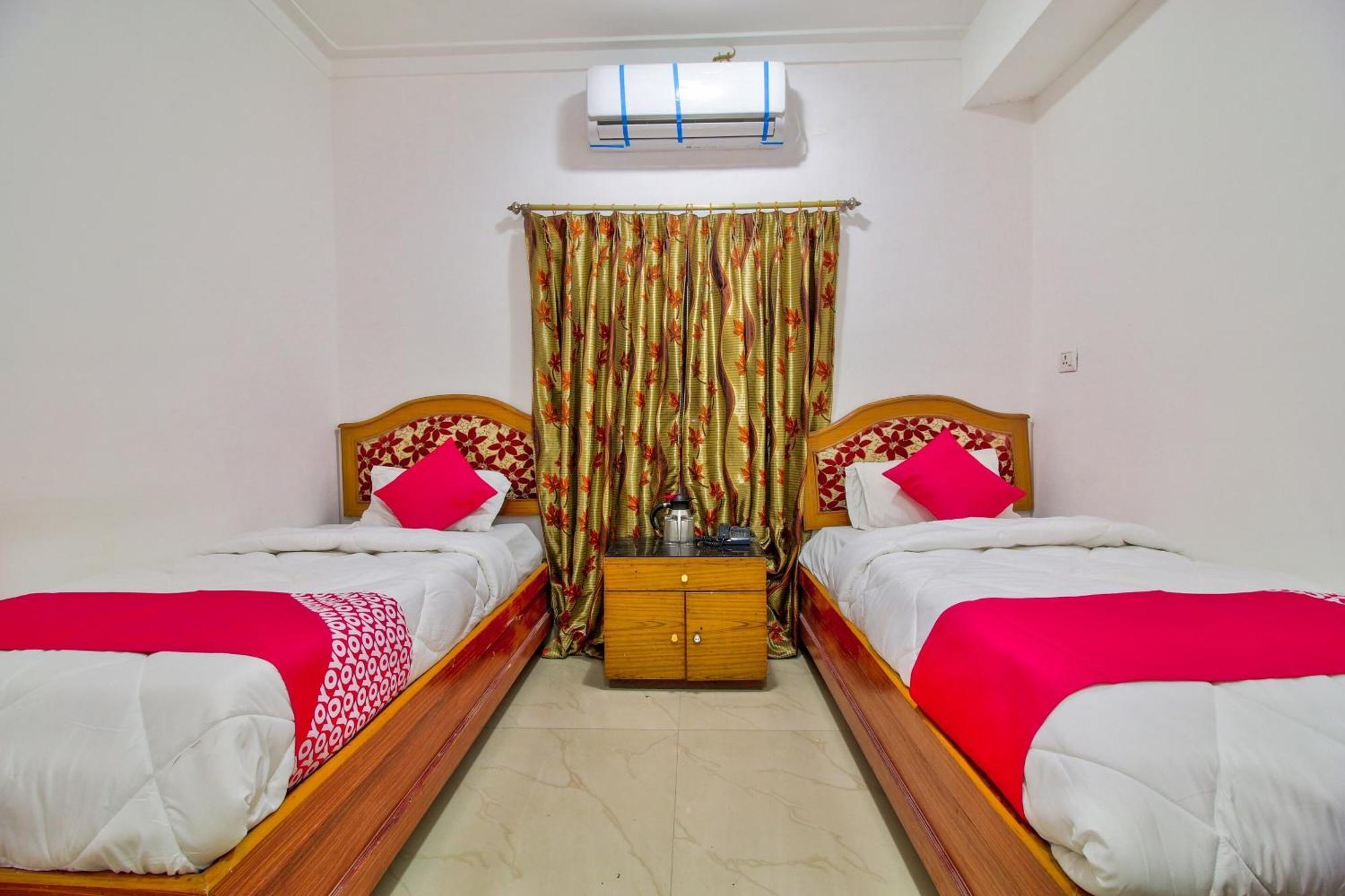 Hotel O Embassy Bodh Gaya Esterno foto